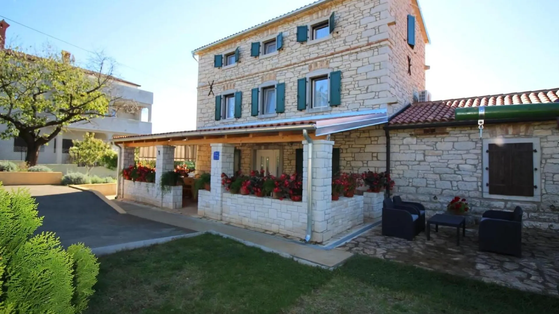 Ferienhaus Castello Mit Gepflegtem Garten Babici Holiday home
