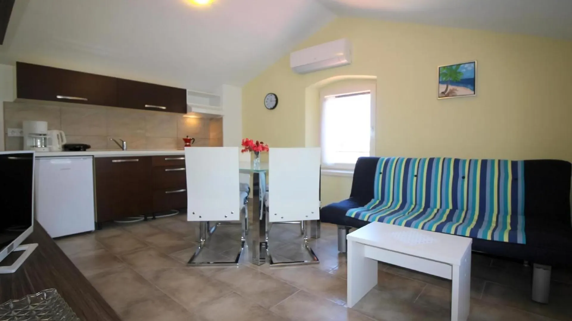 Holiday home Ferienhaus Castello Mit Gepflegtem Garten Babici Croatia